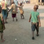 À Lomé, les enfants de la rue entre survie et invisibilité sociale